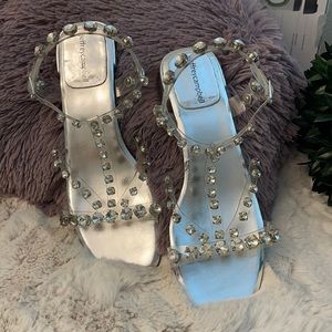 Women clear sandals